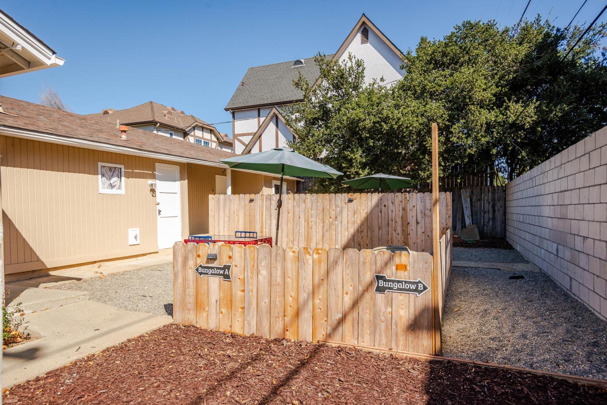 Solvang Bungalow A Exterior photo